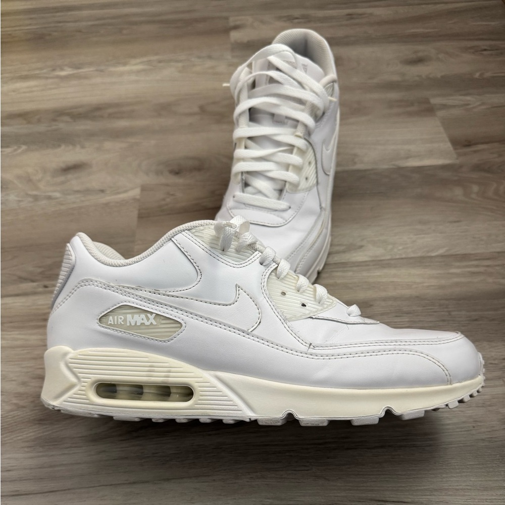 Nike Air Max 90's Triple White - Picture 2 of 9